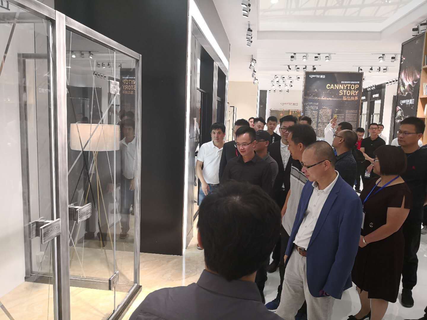 2018上海國際廚衛(wèi)展——?jiǎng)P立淋浴房多款新品成展會(huì)焦點(diǎn)